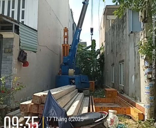Ép cọc BTCT cho nền móng chị Yến Quận 12